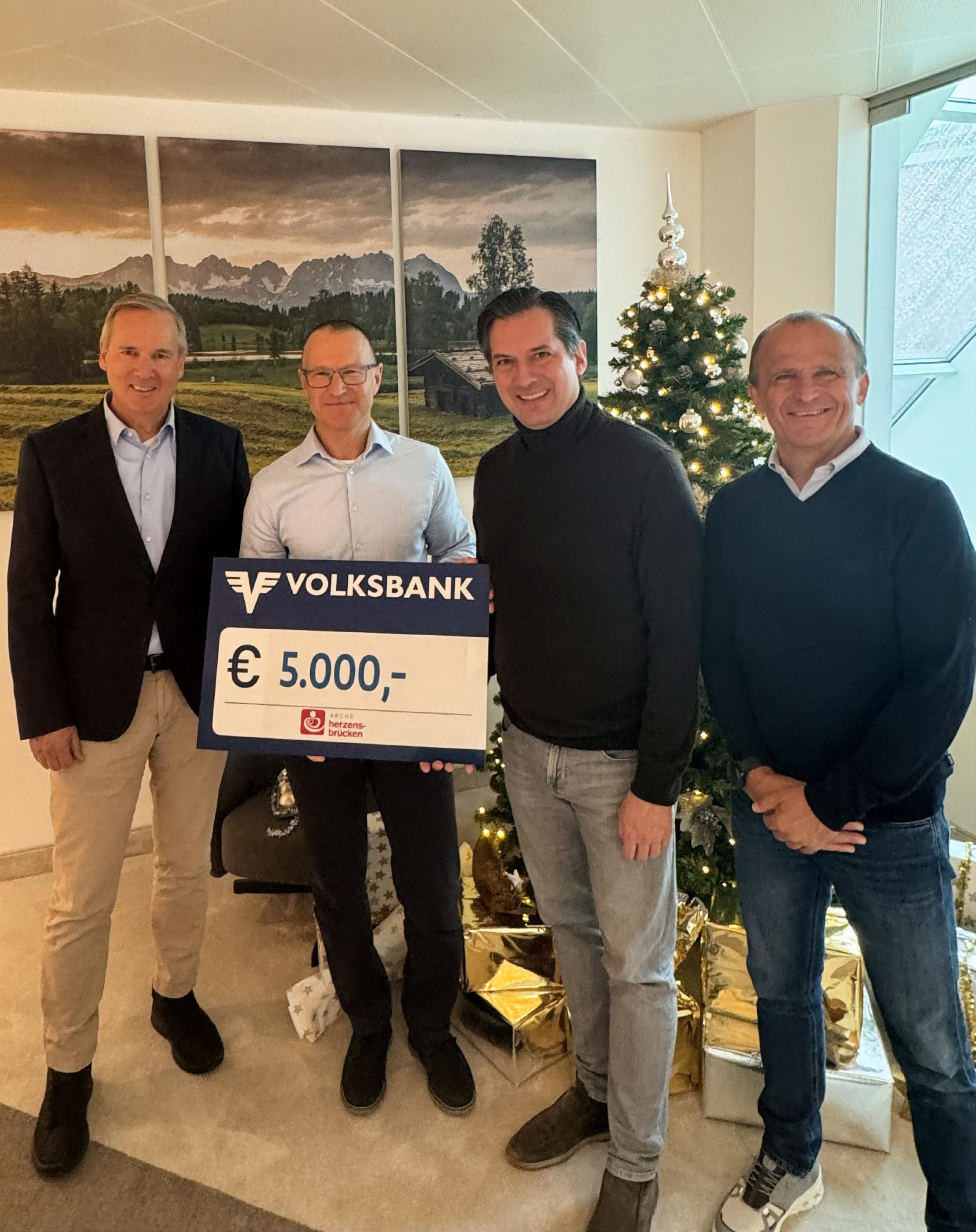 Spendenübergabe IBK